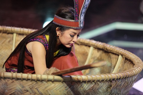 Thúy Nga bị Kim Tử Long chê hát dở, tự nhận là quot;bạn của Lệ Rơiquot; - 11