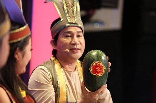 Thúy Nga bị Kim Tử Long chê hát dở, tự nhận là quot;bạn của Lệ Rơiquot; - 9