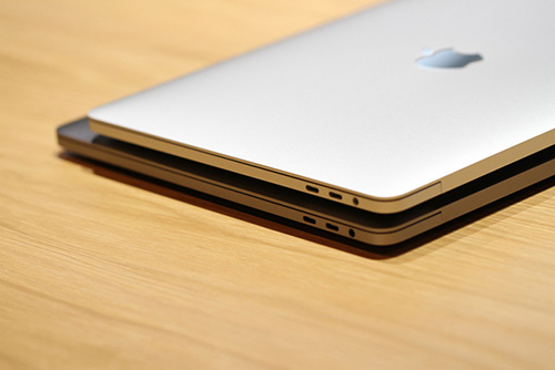 Ảnh thực tế Macbook Pro mới với thanh Touch Bar cảm ứng - 9