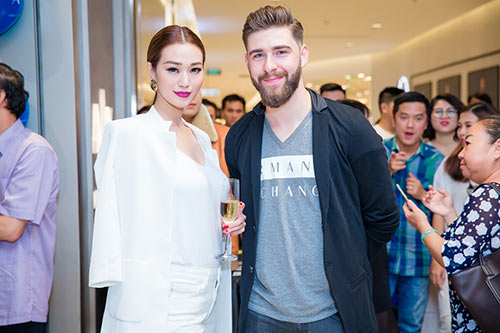 Em chồng Hà Tăng điển trai hút hồn bên Á hậu Phương Lê, Khánh My - 8