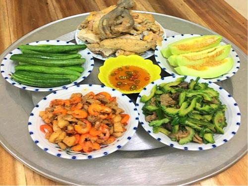 Vì sao mọi nhà không nên ăn thức ăn xong mới ăn cơm? - 1