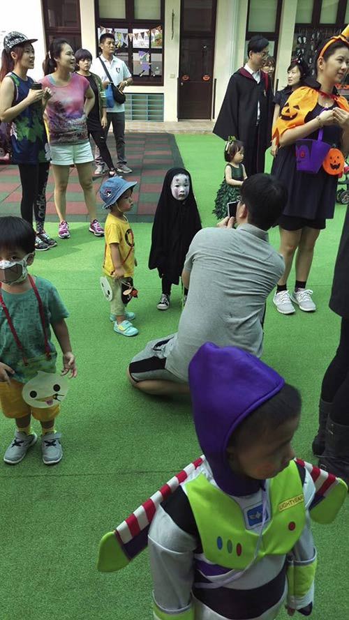 Đây mới là cô bé có màn hoá trang Halloween quot;lầyquot; nhất khối mẫu giáo năm nay - 3