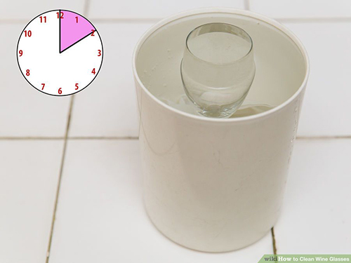 Dùng nước nóng + giấm để rửa ly, bạn sẽ phải bất ngờ vì kết quả - 5