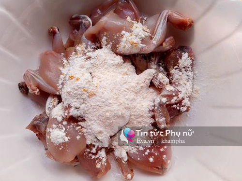 Ếch tẩm bột chiên giòn thơm ngon nóng hổi - 4