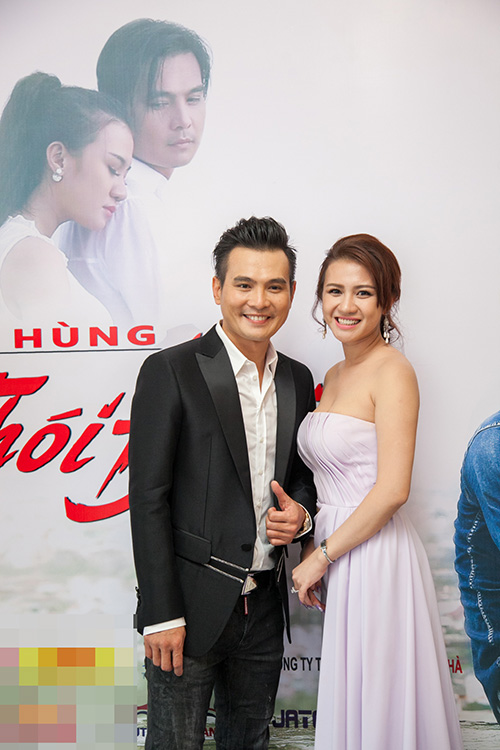 Con nhỏ 4 tháng, Phạm Thanh Thảo vẫn về nước chúc mừng Lâm Hùng - 16