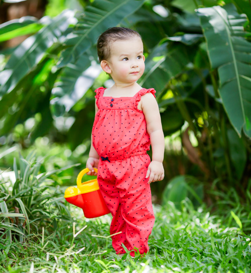 Đố bạn rời được mắt khỏi nhóc tì lai Mỹ vừa xinh vừa yêu lại sành điệu này! - 12