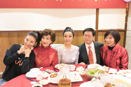Ngỡ ngàng với quot;Võ Tắc Thiênquot; Lưu Hiểu Khánh khi tái xuất sân khấu kịch - 6