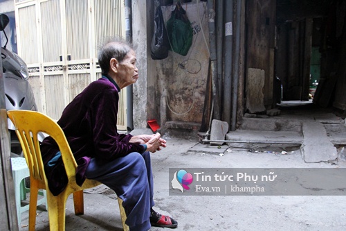 Nhà 4m2, 5 người sinh sống giữa lòng Hà Nội - 1