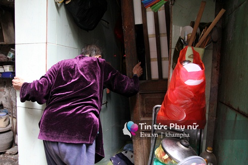 Nhà 4m2, 5 người sinh sống giữa lòng Hà Nội - 3