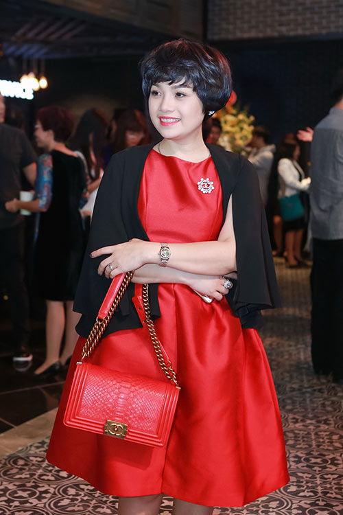 BTV Long Vũ, Tạ Bích Loan rạng rỡ quot;tái xuấtquot; bên Đức Hùng - 11