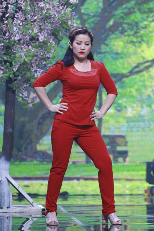 Nhà Cười: Hoài Linh quot;ngất xỉuquot; vì bị mất tiền - 8