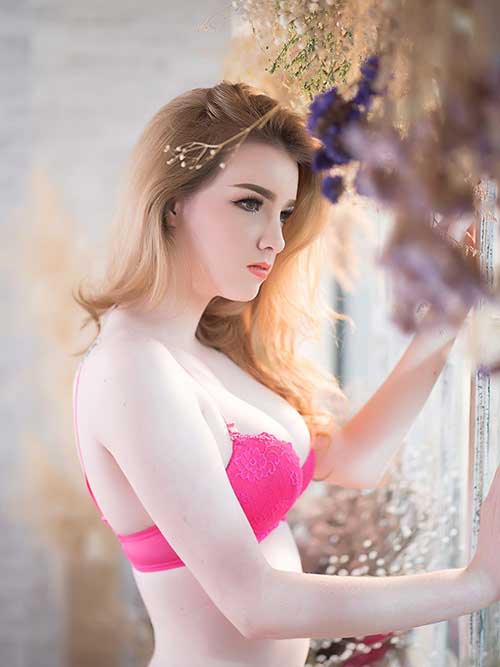 Điều gì ở cô nàng ở Thái này khiến cư dân mạng điêu đứng đến vậy? - 2