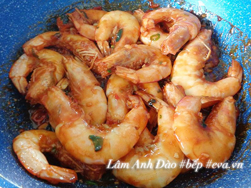 Tôm rim mặn đơn giản đưa cơm - 5