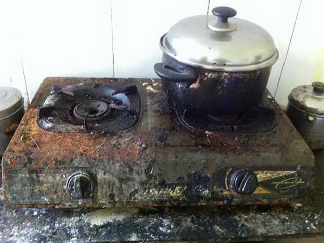 Đây chính là chiếc bếp gas thanh lý giá 200 nghìn hot nhất mạng xã hội hiện nay