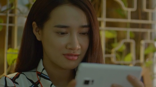 quot;Tuổi thanh xuân 2quot; bị bắt lỗi vì Nhã Phương tặng quà Kang Tae Oh - 1