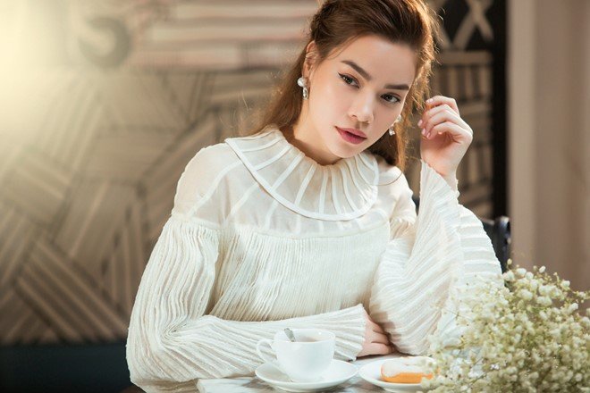 Cùng xứng danh #039;Nữ hoàng#039; nhưng sao chuyện tình mỹ nhân Việt lại truân chuyên đến thế - 4