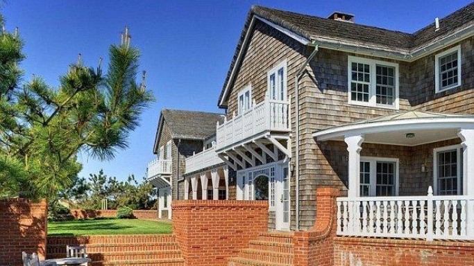 Khối bất động sản khổng lồ của vợ chồng Hilary Clinton - 9