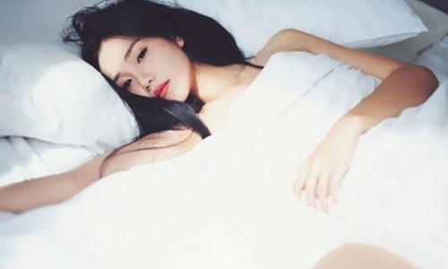 Đêm tân hôn tan tành vì cuộc gọi từ người yêu cũ - 1