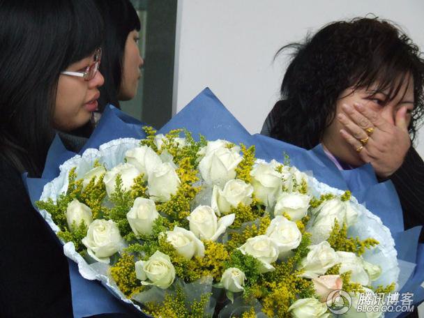 Đám cưới ai nấy đều khóc cạn nước mắt khi chú rể kết hôn với thi thể cô dâu - 9