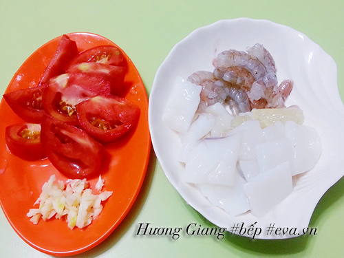 Mỳ Ý xào hải sản thơm ngon ai ăn cũng thích - 2