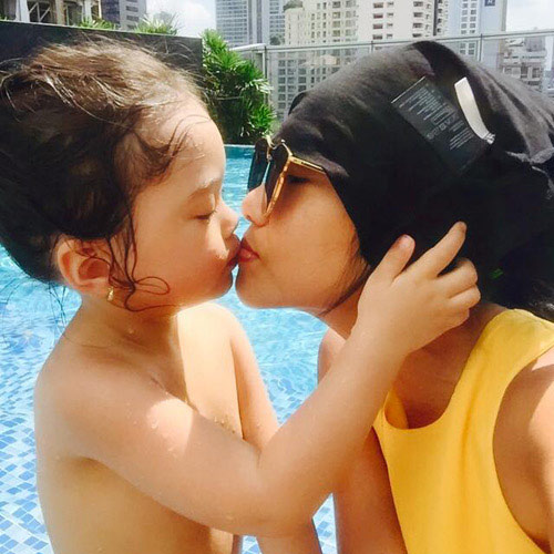 Thanh Thảo khiến fan quot;mừng hụtquot; vì hình ảnh mặc váy cưới ở tuổi 39 - 12