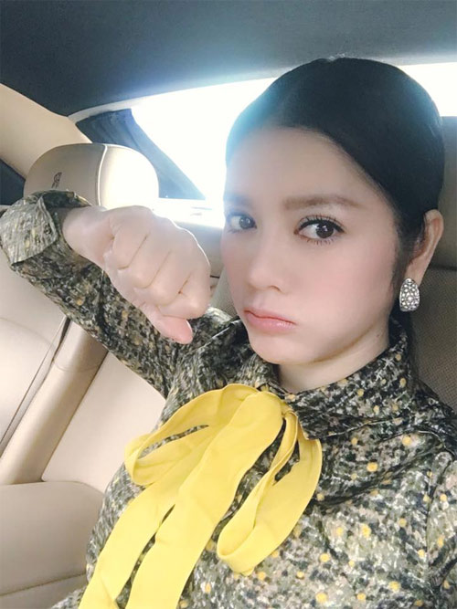 Thanh Thảo khiến fan quot;mừng hụtquot; vì hình ảnh mặc váy cưới ở tuổi 39 - 9