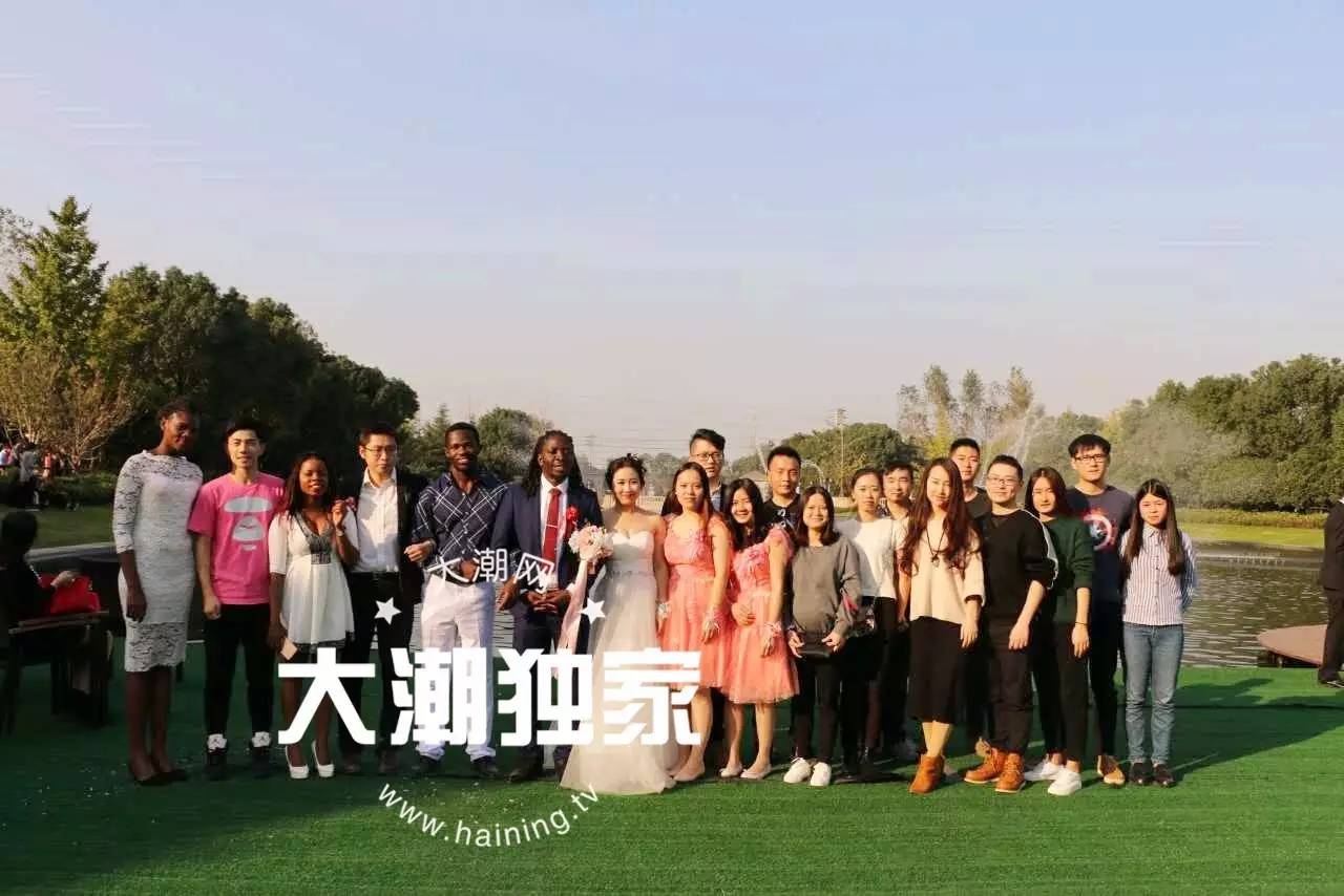 Cánh mày râu “suy sụp” khi thấy cô gái đẹp như hoa quyết lấy anh chồng kém sắc - 10