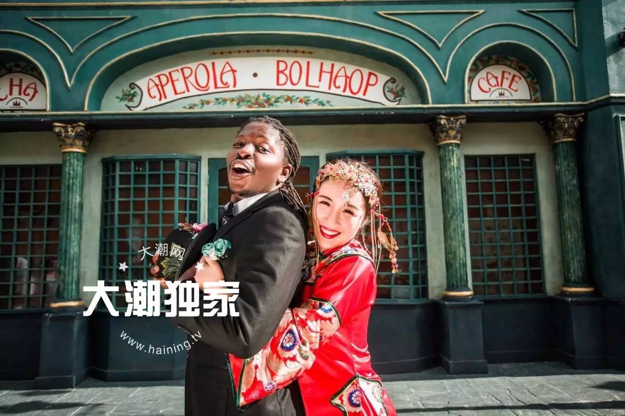 Cánh mày râu “suy sụp” khi thấy cô gái đẹp như hoa quyết lấy anh chồng kém sắc - 12