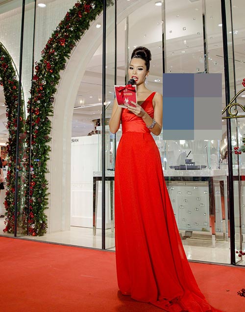 Có chồng yêu chiều, Hà Anh vẫn tất bật chạy show - 5