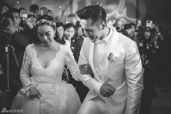 Người mẹ gốc Việt của Chung Lệ Đề lộ diện trong đám cưới lần 3 của con gái - 2