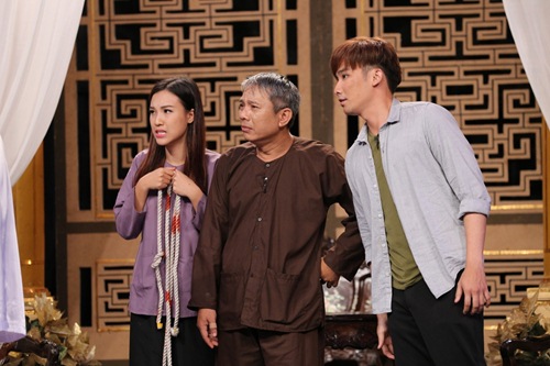 Ơn giời tập 2: Việt Trinh dùng gậy gỗ phang vào đầu Trường Giang - 19