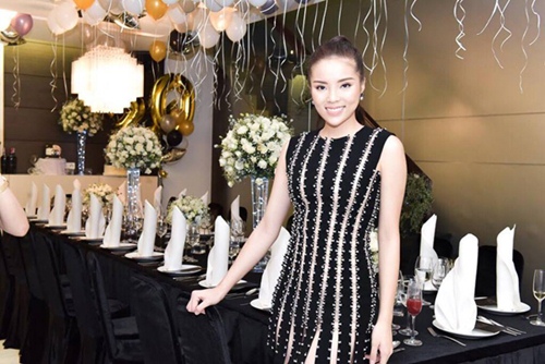 Bạn trai thiếu gia đến chúc mừng sinh nhật Kỳ Duyên mặc tin đồn chia tay - 4