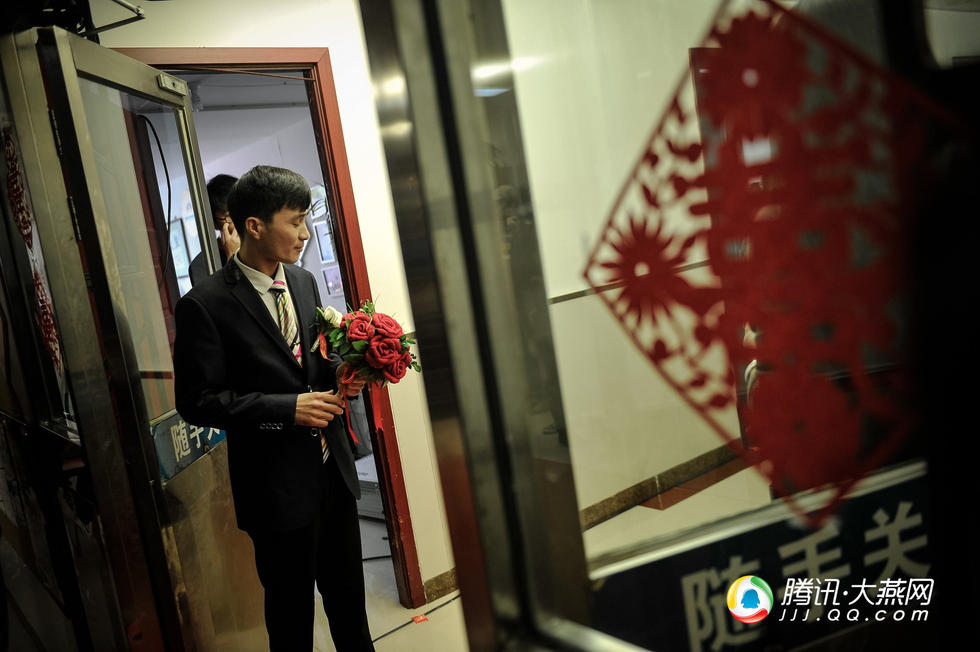 Đám cưới cô gái từng 20 lần gãy xương và người chồng vượt lên tất cả để yêu - 6