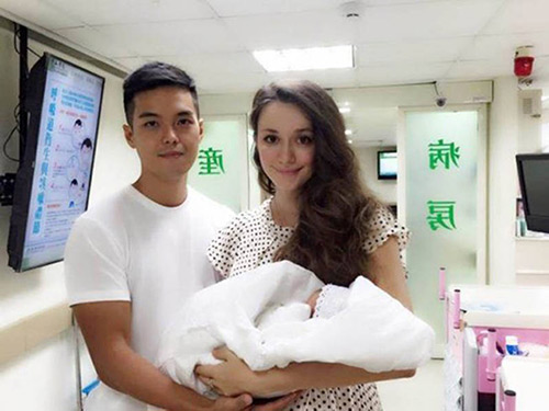 Lên bàn đẻ vẫn không chịu “bớt xinh”, bà mẹ này khiến dân mạng mê đắm - 3