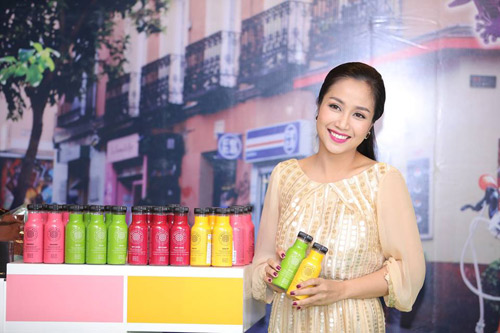 Ốc Thanh Vân trung thành với làm đẹp an toàn từ bên trong - 3