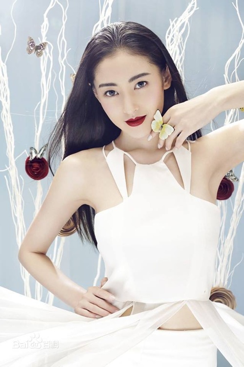 “Thái tử phi” Trương Thiên Ái: Mỹ nhân thủ đoạn mới của làng phim Trung? - 1