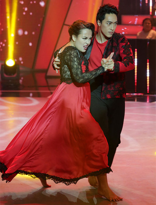 TV Show: Hoài Linh - Trấn Thành phải thay kịch bản; Mỹ Linh thấy mình quot;xấuquot; trên sân khấu - 5