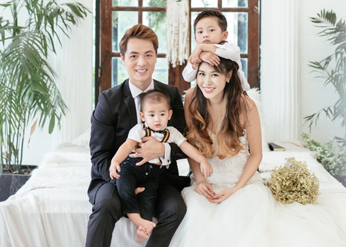 Vợ chồng Đăng Khôi kỷ niệm 3 năm ngày cưới và 11 năm bên nhau - 3