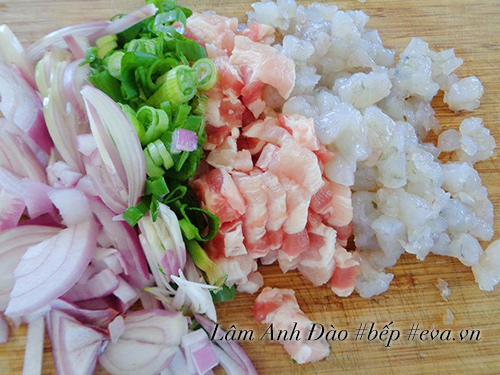 Thưởng thức bánh ram ít, hương vị tuyệt ngon xứ Huế - 2