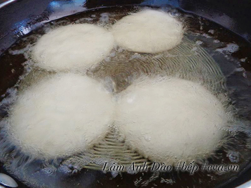 Thưởng thức bánh ram ít, hương vị tuyệt ngon xứ Huế - 8