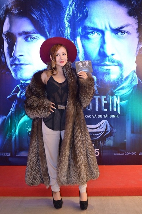 Sao Việt và những màn quot;tra tấnquot; thị giác với thời trang lông - 11