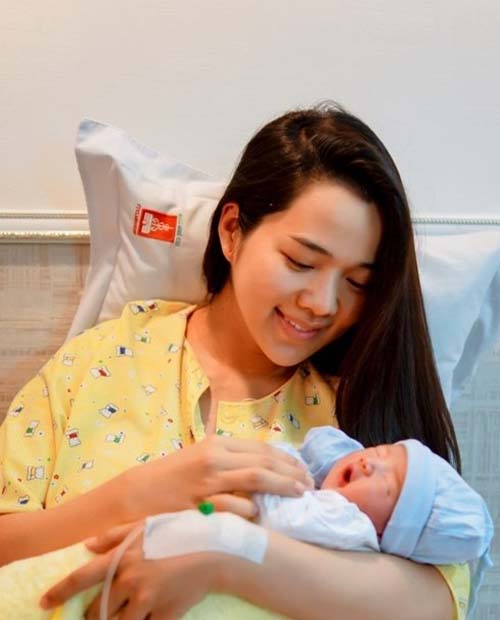 Nhan sắc mỹ nhân Việt trên bàn đẻ: quot;Kẻ lung linh, người kém sắcquot; - 14