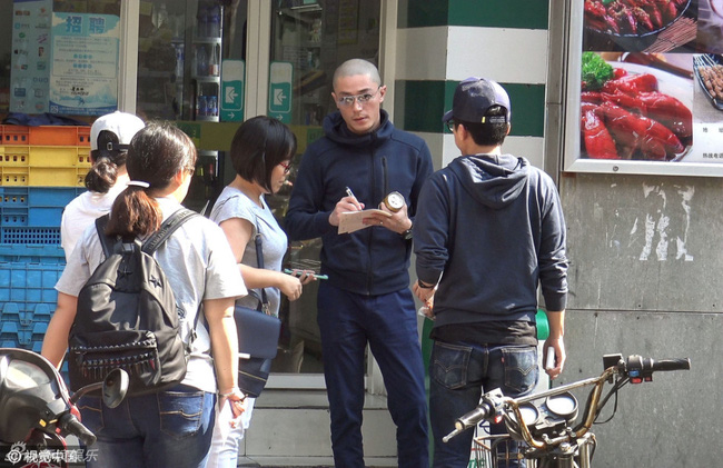 Bị đeo bám, Hoắc Kiến Hoa nổi giận: quot;Các người đã chụp đủ chưa?quot; - 6