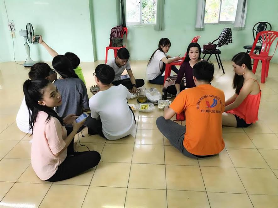 Hết lộng lẫy sang chảnh, Trịnh Kim Chi giản dị ăn cơm bình dân trong phòng tập - 5