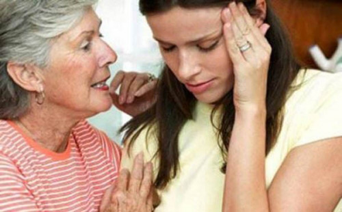 Mẹ chồng trừng mắt quát con dâu mặc áo 2 dây vì sợ dụ dỗ con trai bà - 2