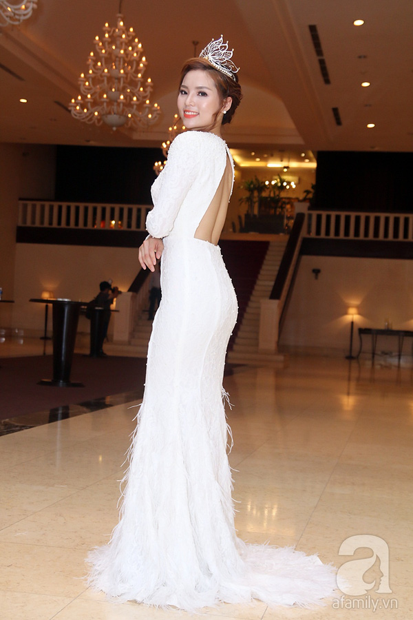 Sao Việt hóa thân thành thiên nga lộng lẫy khiến fan ngơ ngẩn - 12