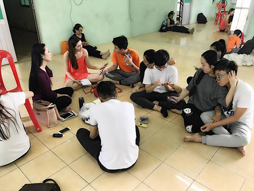 Hết lộng lẫy sang chảnh, Trịnh Kim Chi giản dị ăn cơm bình dân trong phòng tập - 4