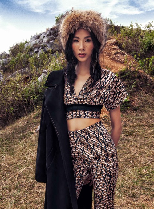 Hoàng Thuỳ tung ảnh nóng bỏng giữa tin đồn bị cấm diễn - 3