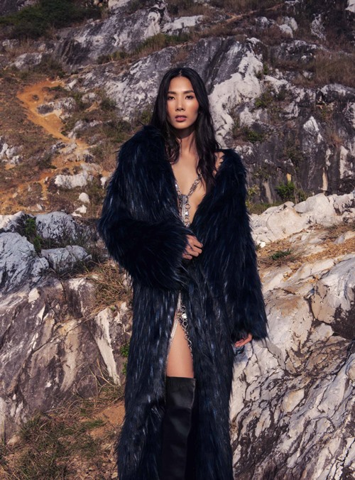 Hoàng Thuỳ tung ảnh nóng bỏng giữa tin đồn bị cấm diễn - 9