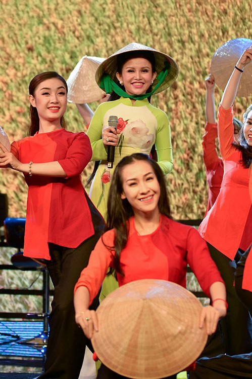 Lần đầu tiên, hai Á hậu cùng tên Hoàng Yến vô tình hội ngộ trong tiệc tri ân - 11